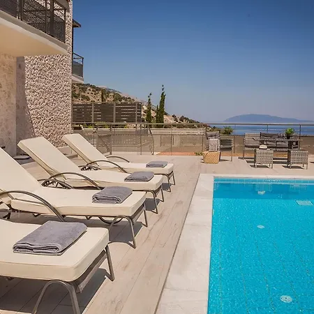 Petradi Skala Villa *