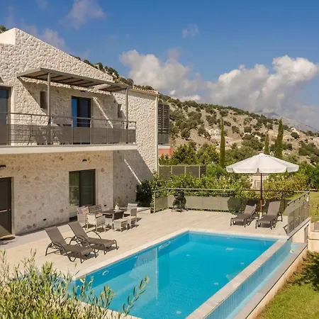 Petradi Skala Villa *