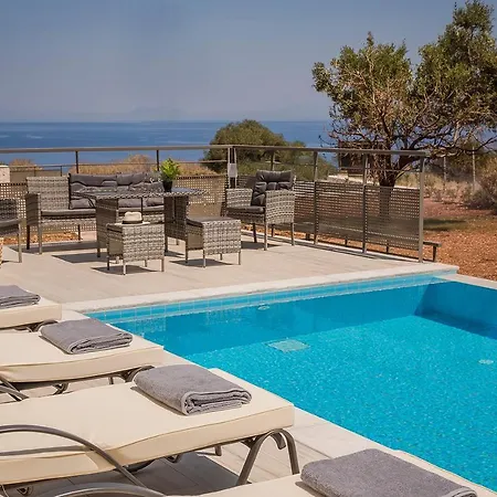 Vila Petradi Skala I *