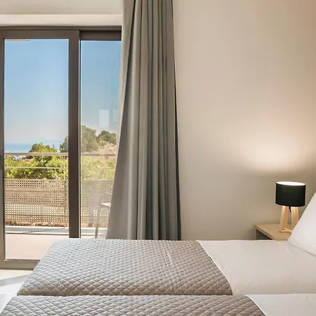 Petradi Skala I Skala (Kefalonia)