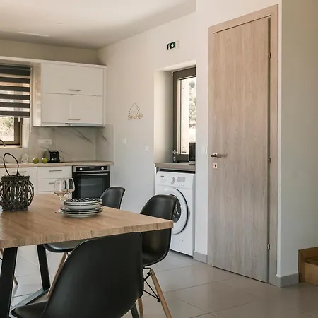 Petradi Skala I * Skala (Kefalonia)